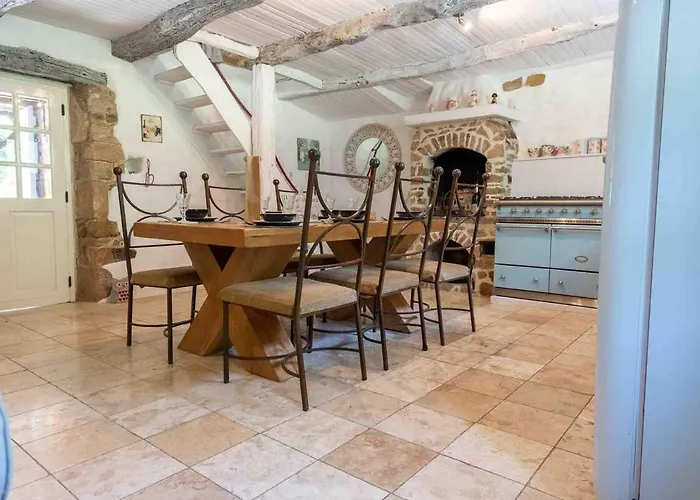 La Bastoulie Near Cordes-sur-ciel * Lacapelle-Ségalar