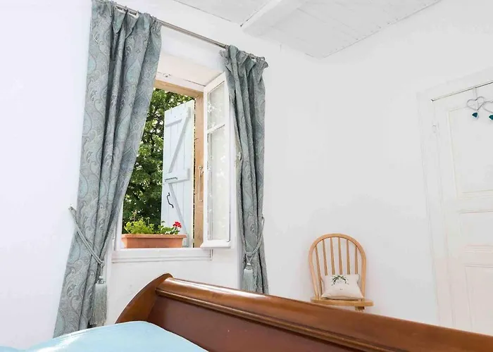 La Bastoulie Near Cordes-sur-ciel 別荘 *